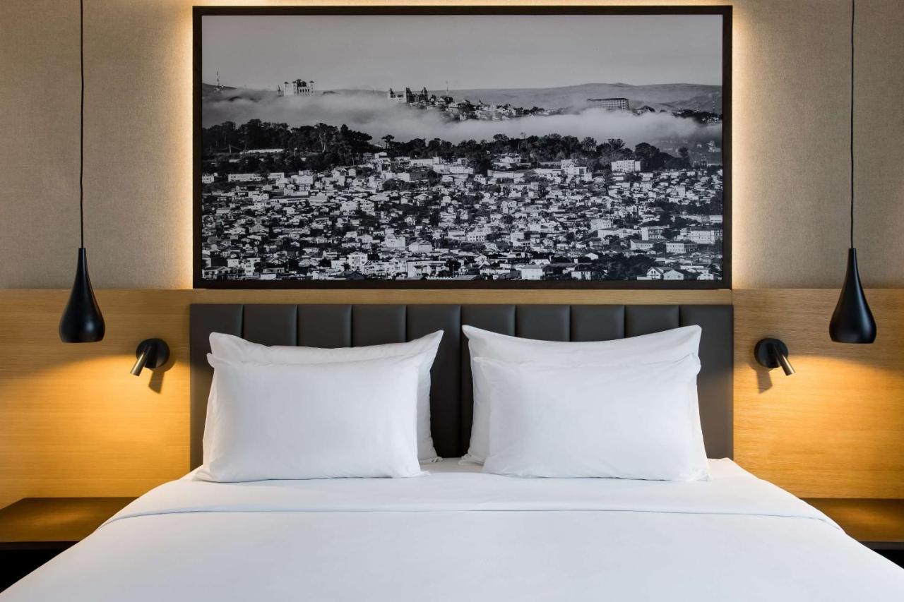 Radisson Blu Hotel Antananarivo Waterfront Exterior photo
