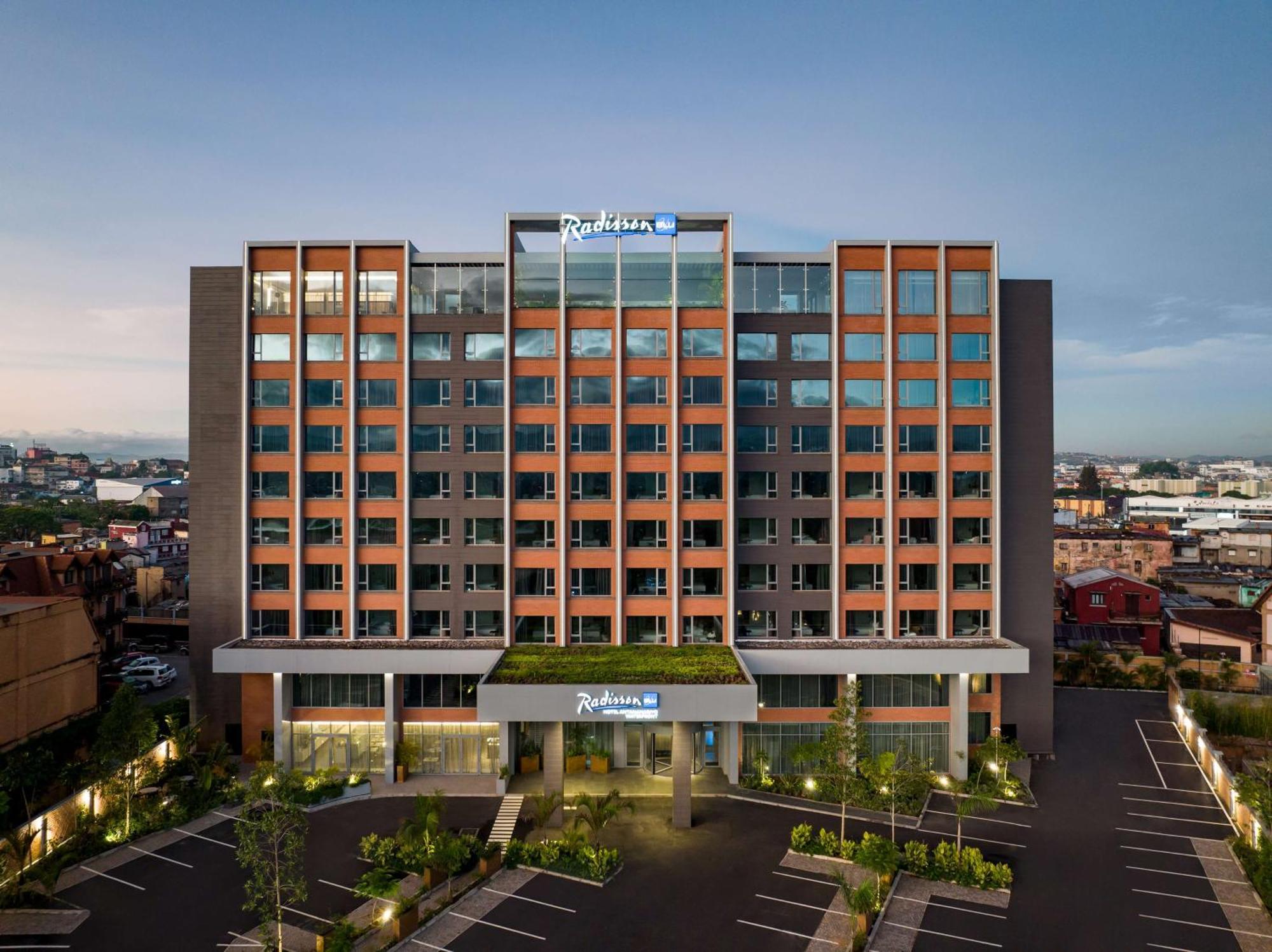 Radisson Blu Hotel Antananarivo Waterfront Exterior photo