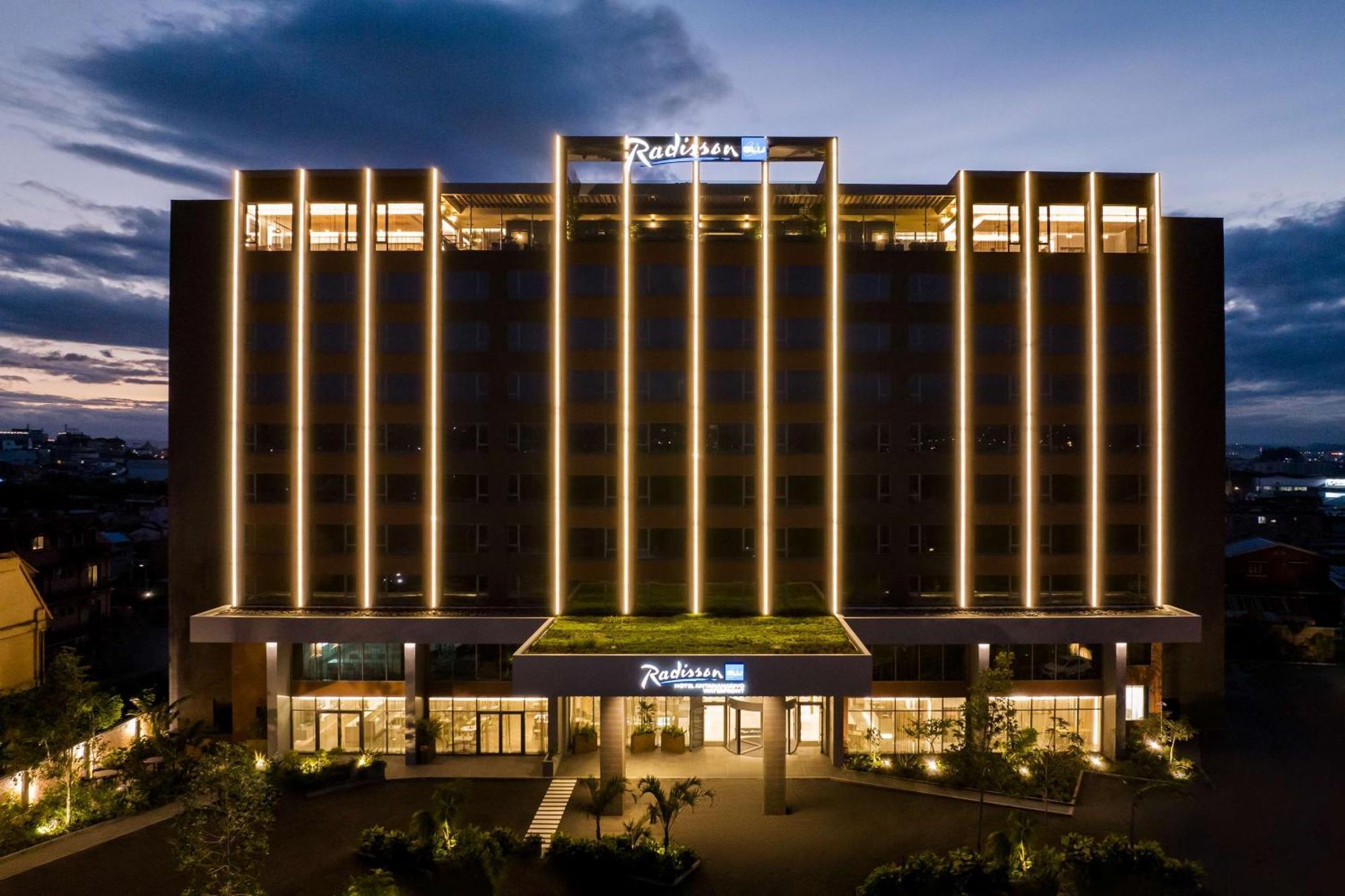 Radisson Blu Hotel Antananarivo Waterfront Exterior photo